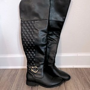 Shoedazzle Boots